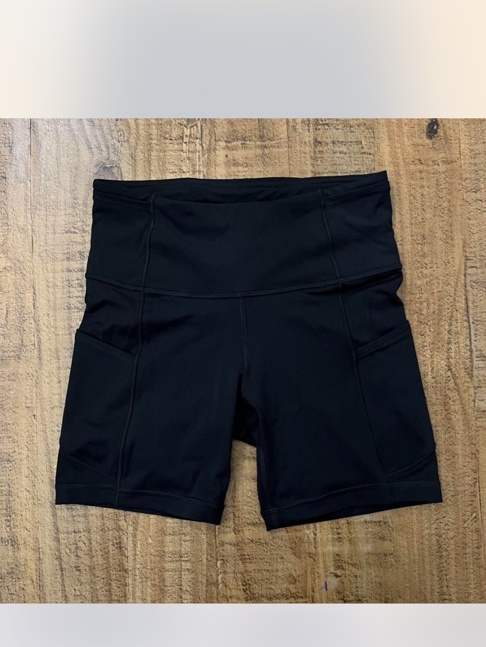 Lululemon Fast and Free Shorts 6” 5 Pocket- Black Size 4